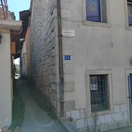 Dinara Livno